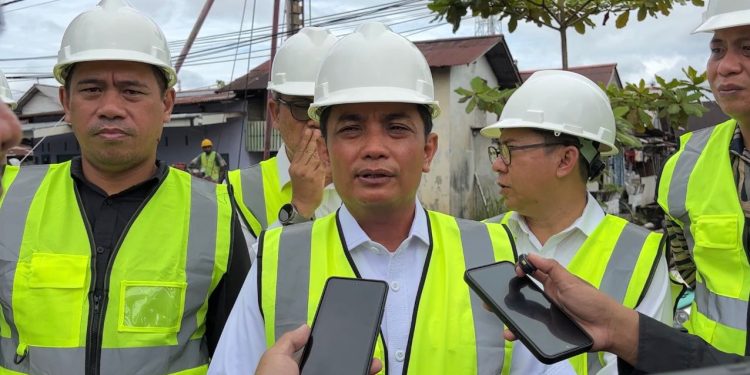 Pemancangan Tiang Pertama Tandai Pembangunan Jembatan Dharma Putra Pontianak Utara