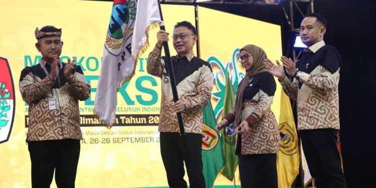 Edi Rusdi Kamtono Pimpin Komwil V APEKSI Kalimantan