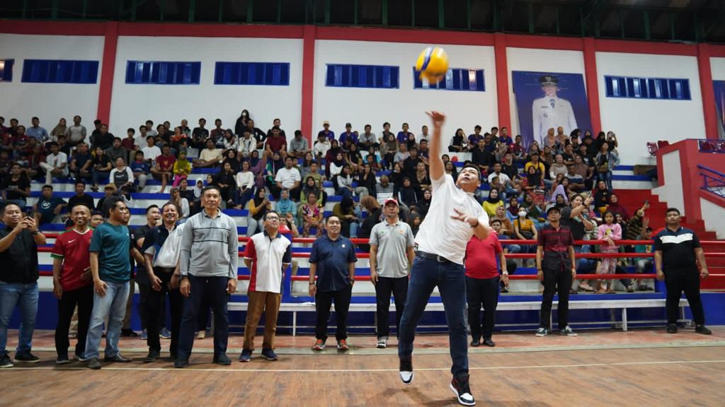 Open Turnamen Bola Voli HUT Kota Putussibau Akan Dimeriahkan Pemain Nasional