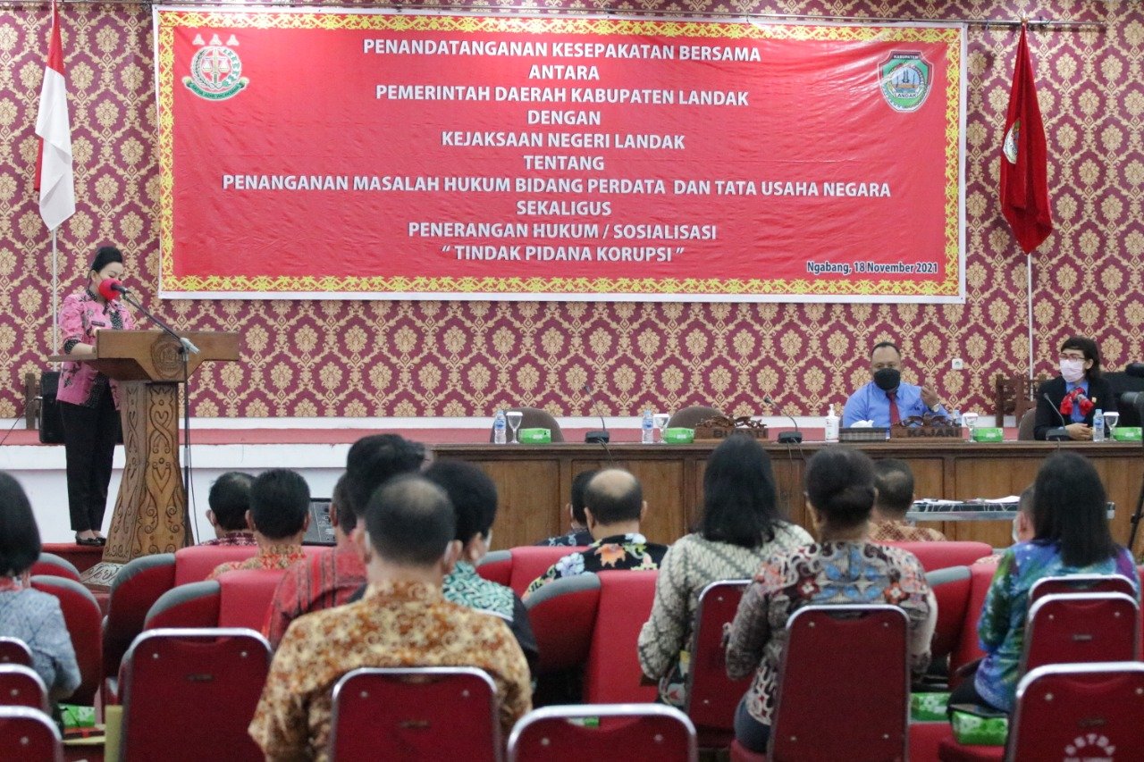 Penandatanganan MoU Masalah Hukum Bidang Perdata dan Tata Usaha Negara