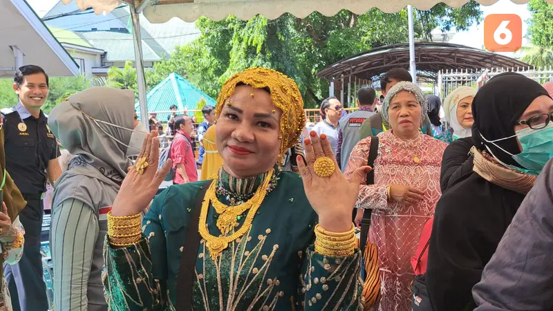 Emak-Emak Viral Pamer Perhiasan Emas Ternyata Imitasi, Fakta-Fakta Terkait Kejadian Suarnati Daeng Kanang