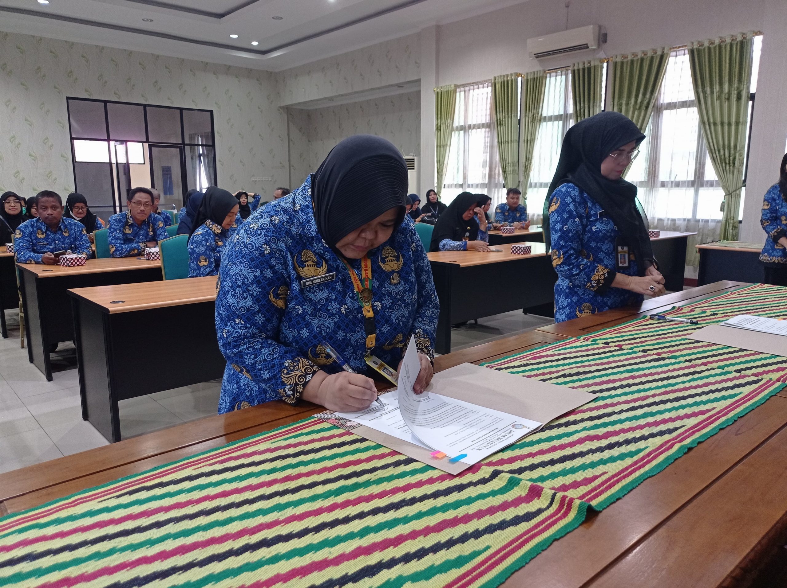 Teken Perjanjian Kinerja dan Pakta Integritas, Direktur RSUD SSMA Komitmen Berikan Pelayanan Terbaik