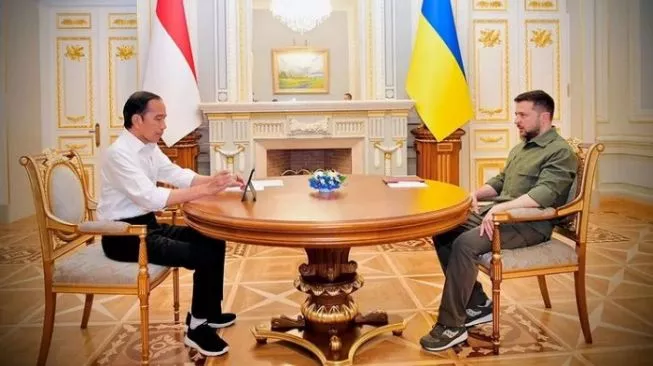 Presiden Jokowi Beberkan Isi Pertemuannya dengan Zelensky dan Putin