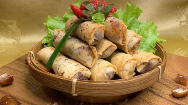 Resep Lumpia Kurma Keju untuk Takjil Ramadhan