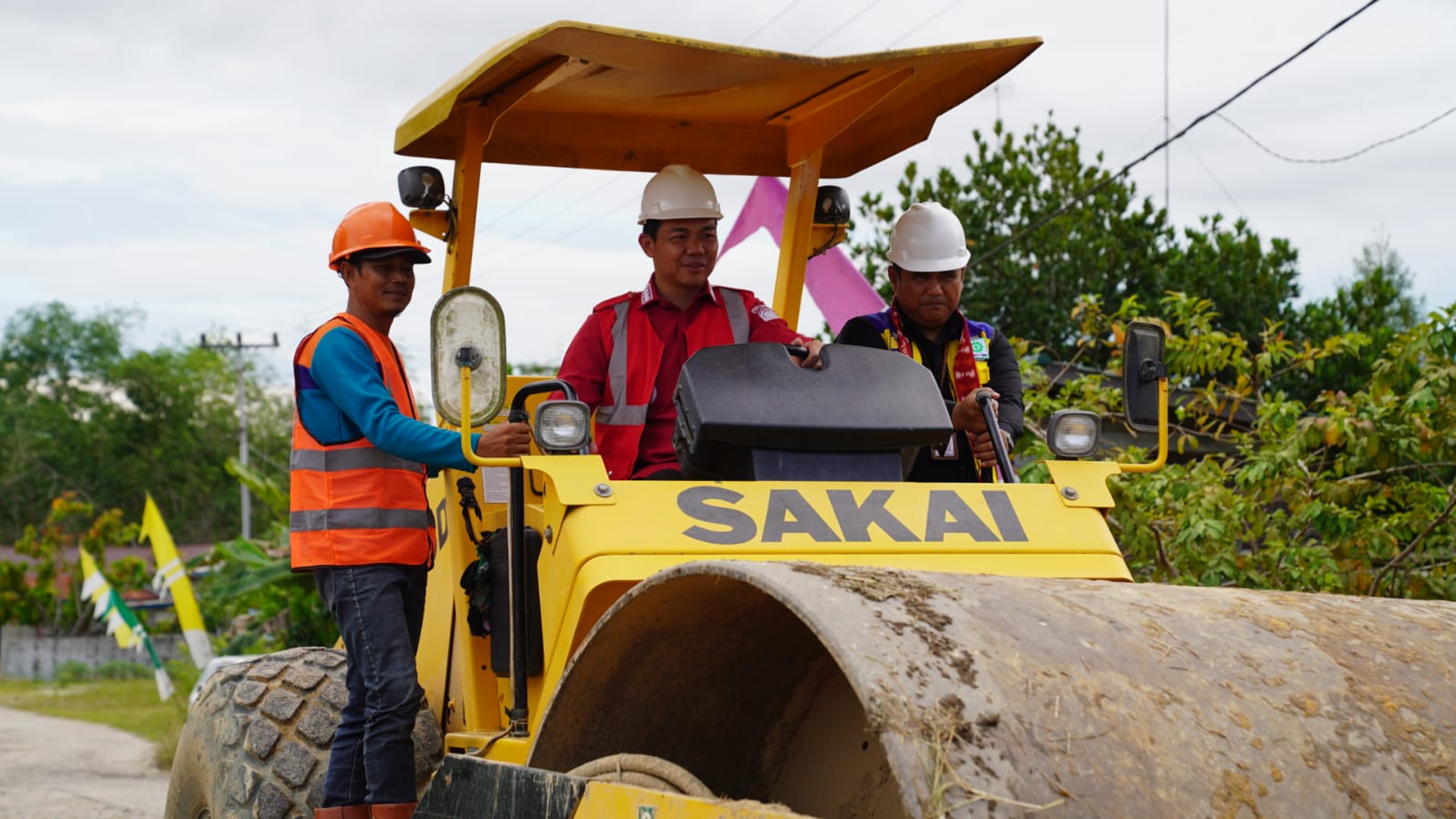 Dapat Bantuan Dari Provinsi, Pemkab Kapuas Hulu Tingkatan Ruas Jalan di 4 Kecamatan