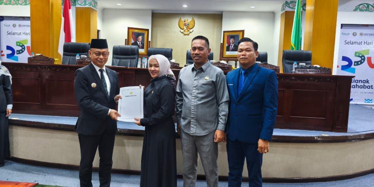 Wali Kota Pontianak Jawab Pandangan Fraksi DPRD Terkait Ranperda APBD 2026