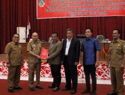 Eksekutif Sampaikan Raperda Pertanggungjawaban APBD Kabupaten Landak TA 2022