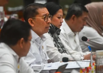 Koalisi Sipil Geruduk DPR, Kritik Fadli Zon soal Pemutihan Sejarah dan Kasus 1998