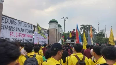 Demo Mahasiswa Soraki Ketua DPR RI Puan Maharani: Otaknya Tak Mampu Menjawab Tuntutan Kita!