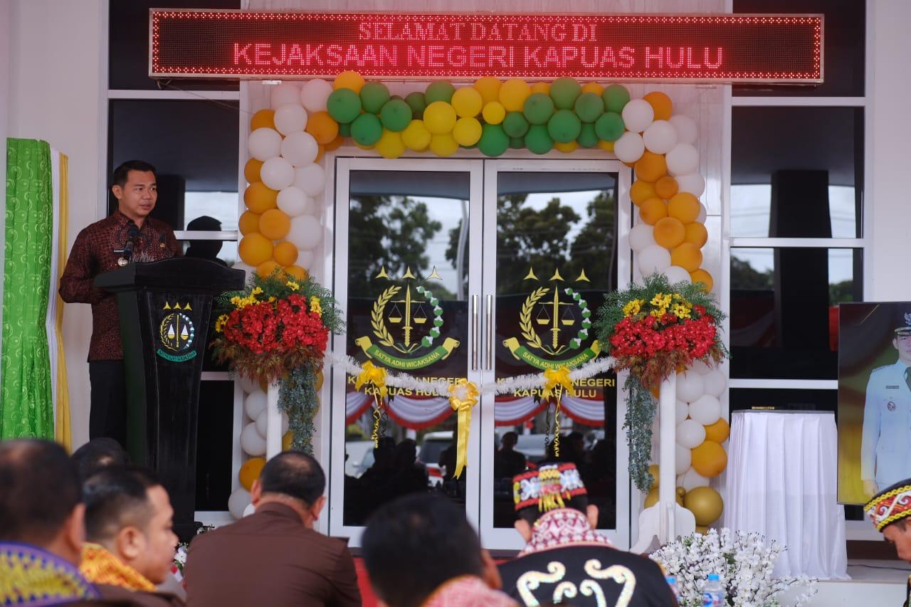 Gedung Baru Kejaksaan Negeri Kabupaten Kapuas Hulu di Putussibau