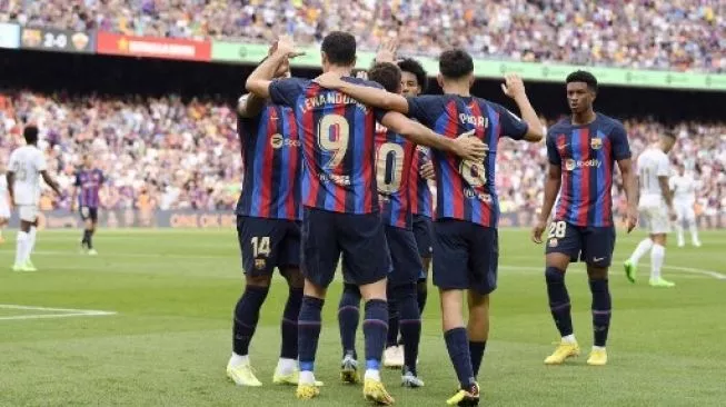 Barcelona Pepet Real Madrid Di Puncak La Liga