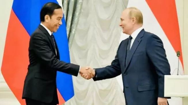 Presiden Jokowi Komunikasi via Telpon Dengan Presiden Putin, Apa yang Dibahas?