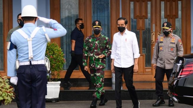 Ke Cirebon dan Kuningan, Jokowi akan Tinjau Vaksinasi dan Resmikan Bendungan