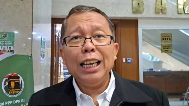 Arsul Sani jadi Hakim MK, Feri Amsari Curigai Proses Seleksi di DPR