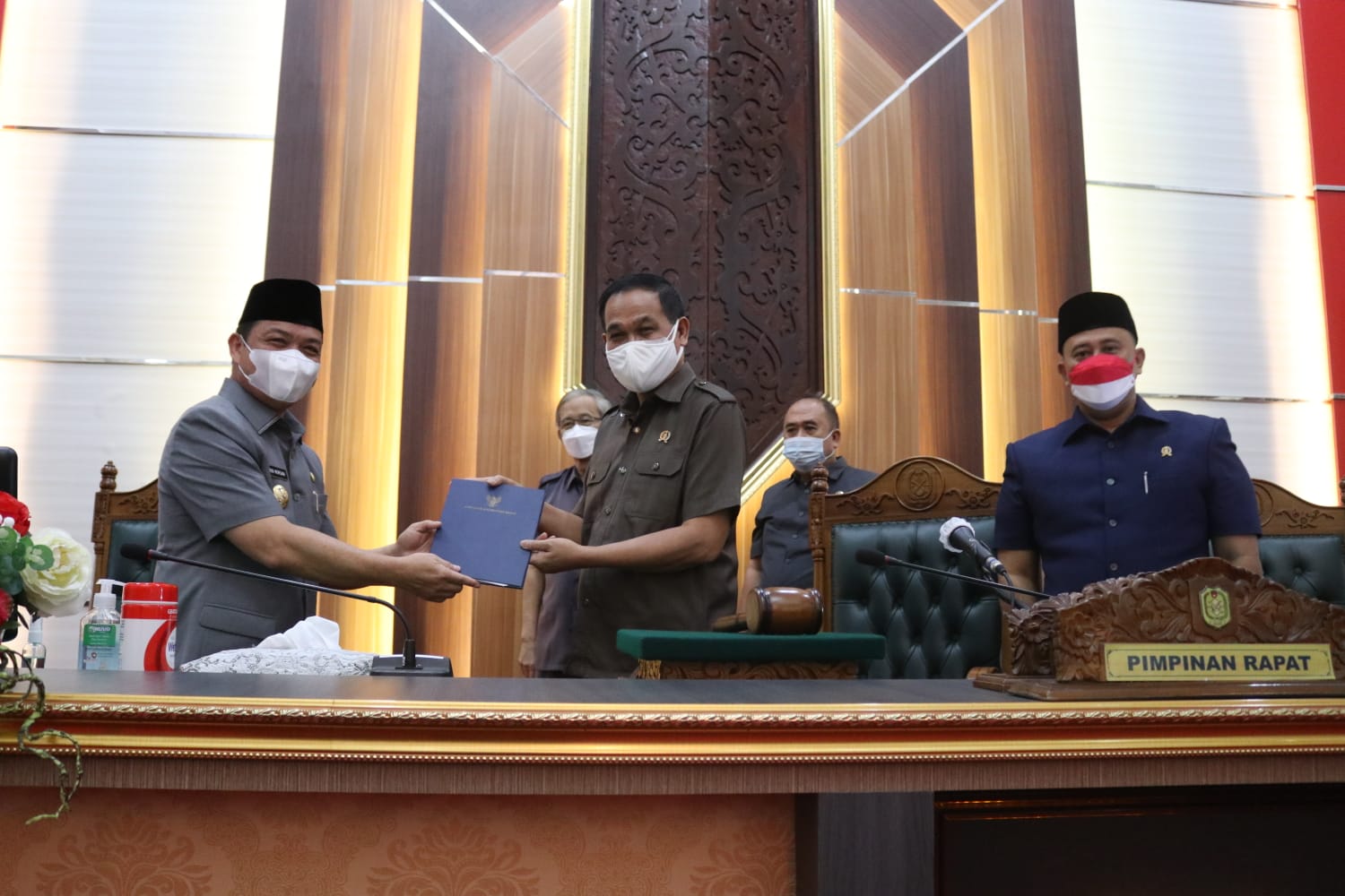 Jawaban Eksekutif ke Legislatif Tentang RAPERDA Perubahan APBD Kalbar TA 2021