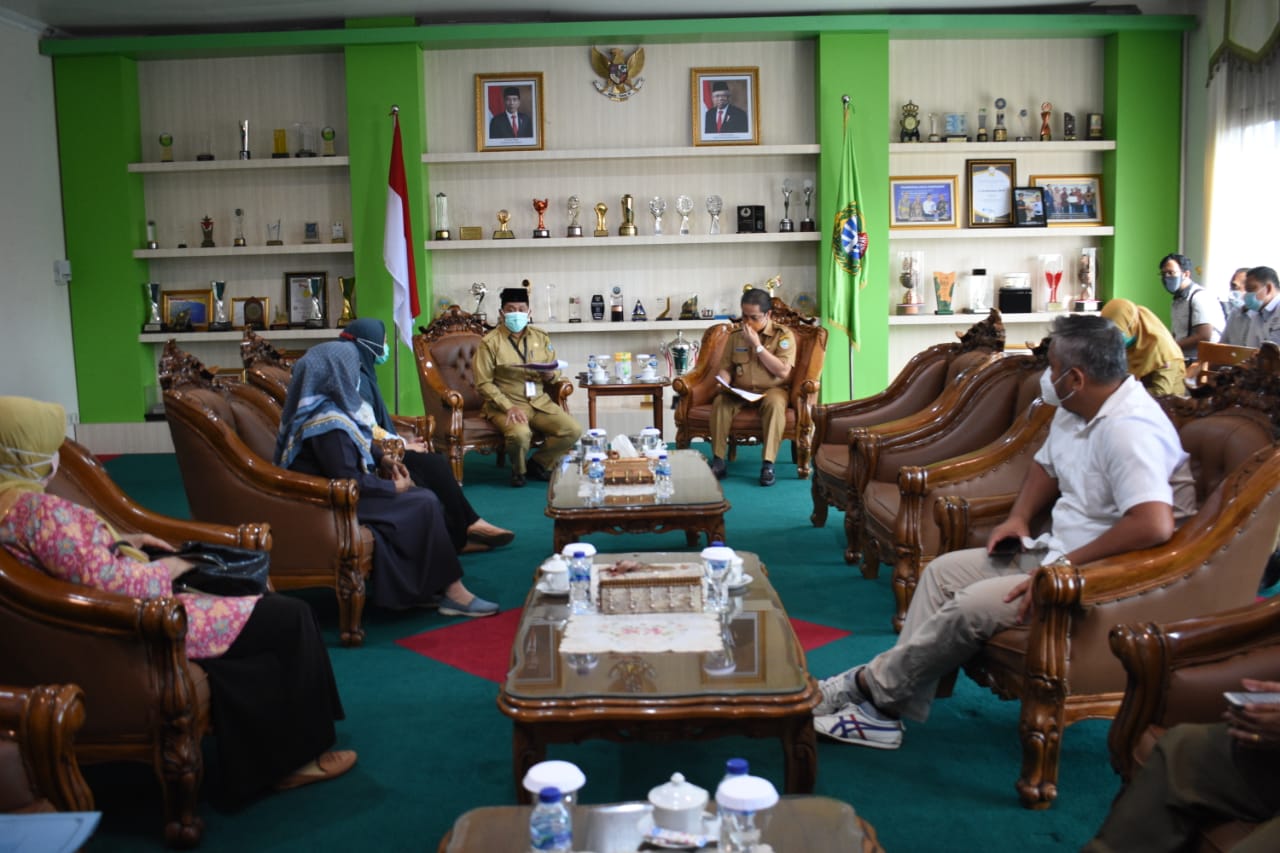 Harga Komoditas Pokok di Pontianak Terkendali