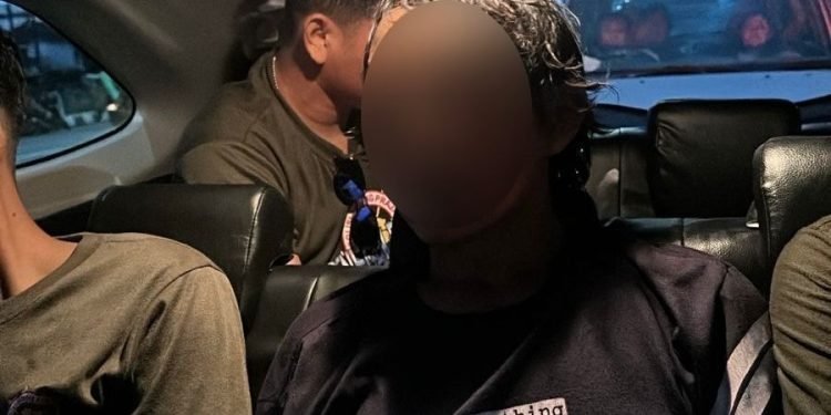 Satpol PP Pontianak Tertibkan Gepeng di Persimpangan Lampu Merah