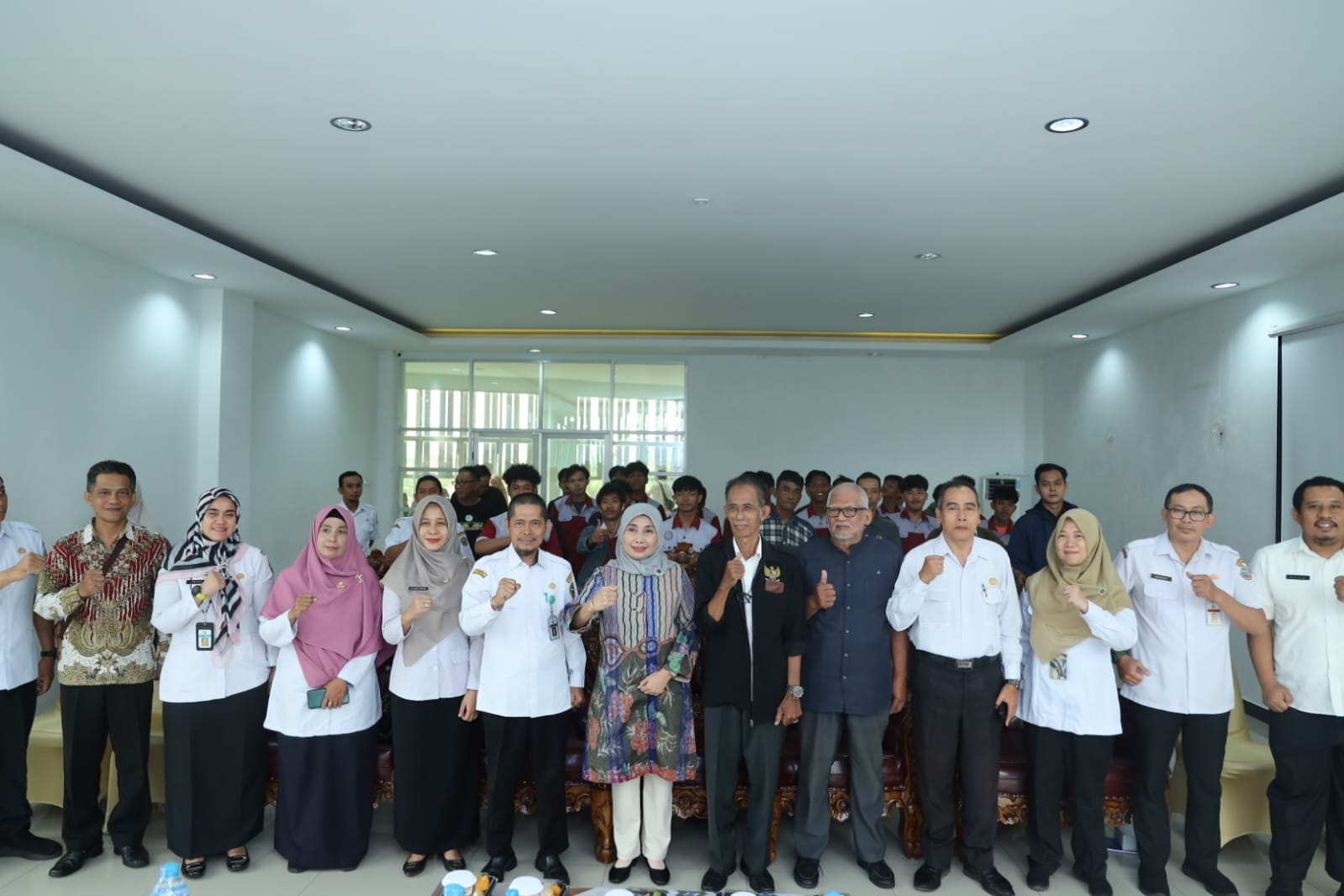 Diskumdag dan Dekranasda Gelar Workshop Pembuatan Miniatur Ikon Pontianak, Dorong UMKM Naik Kelas