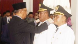 Sutarmidji Lantik Citra Duani dan Effendi Ahmad sebagai Bupati dan Wakil Bupati Kayong Utara