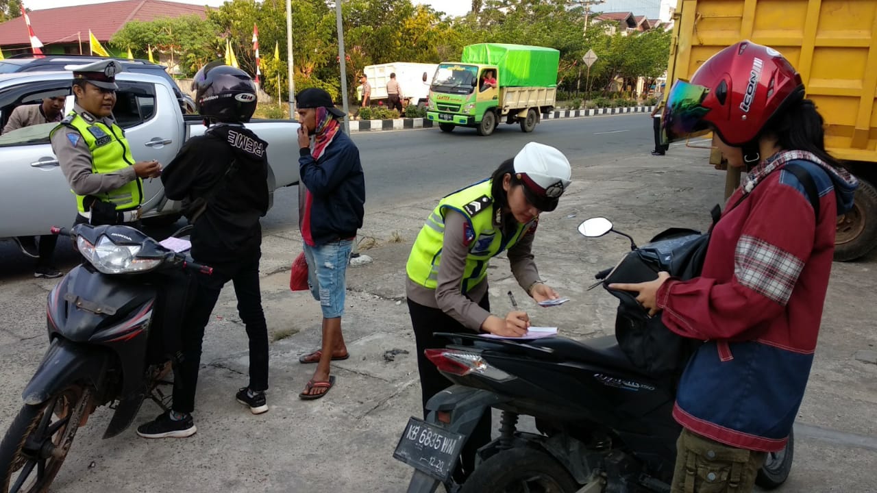 Satlantas Polres Ketapang Tilang 864 Pengendara