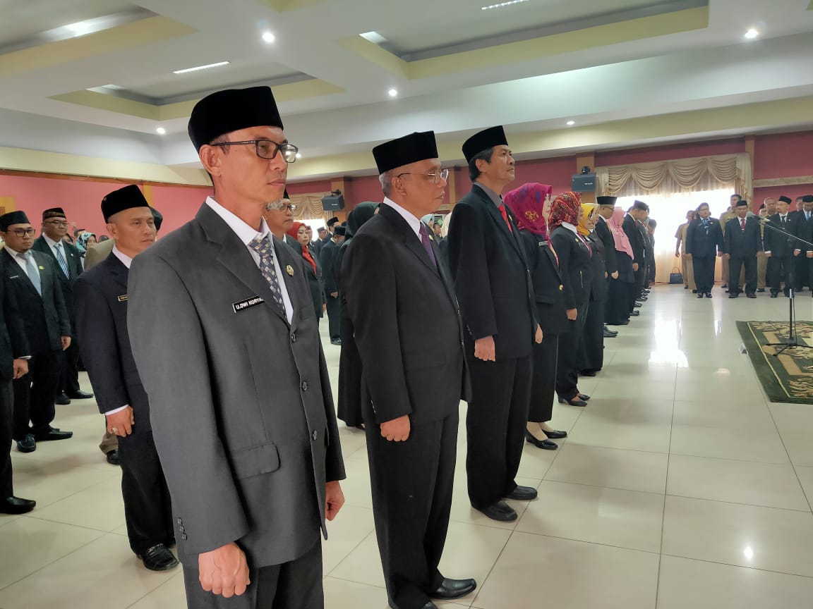 ERKA Lantik 134 Pejabat Struktural dan Fungsional Kota Pontianak