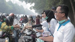Karyawan PLN Peduli Kesehatan Masyarakat Terdampak Polusi Karhutla