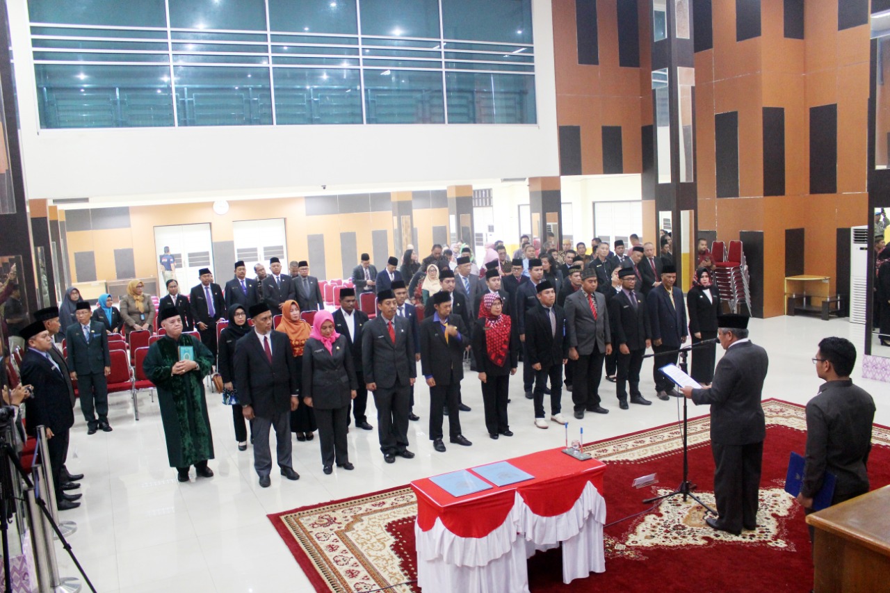 Muda Lantik Dirut PDAM dan 27 Pejabat Eselon