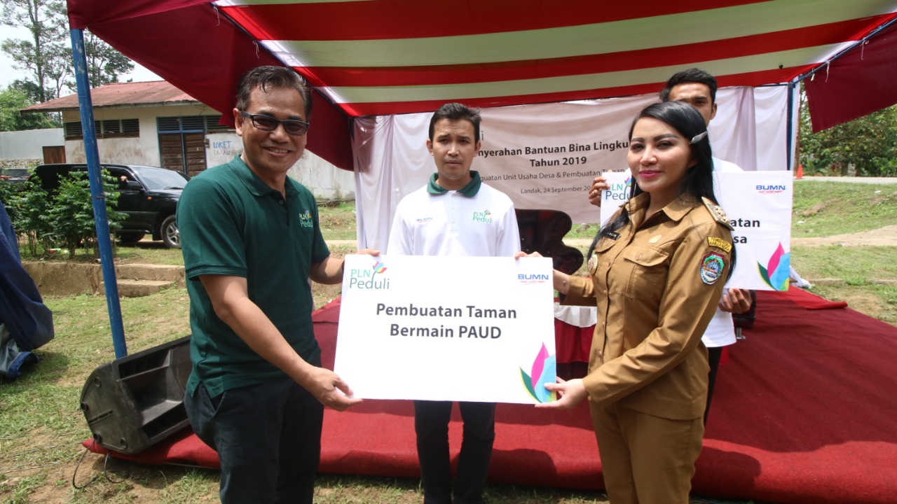 Pemkab Landak Apresiasi Penyaluran CSR Bina Lingkungan PLN