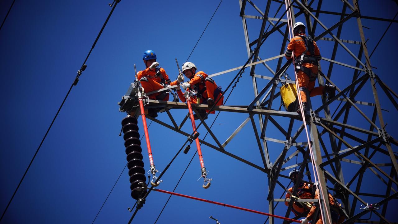 PLN Ekspor Daya Listrik 600 MW ke Semenanjung Malaysia