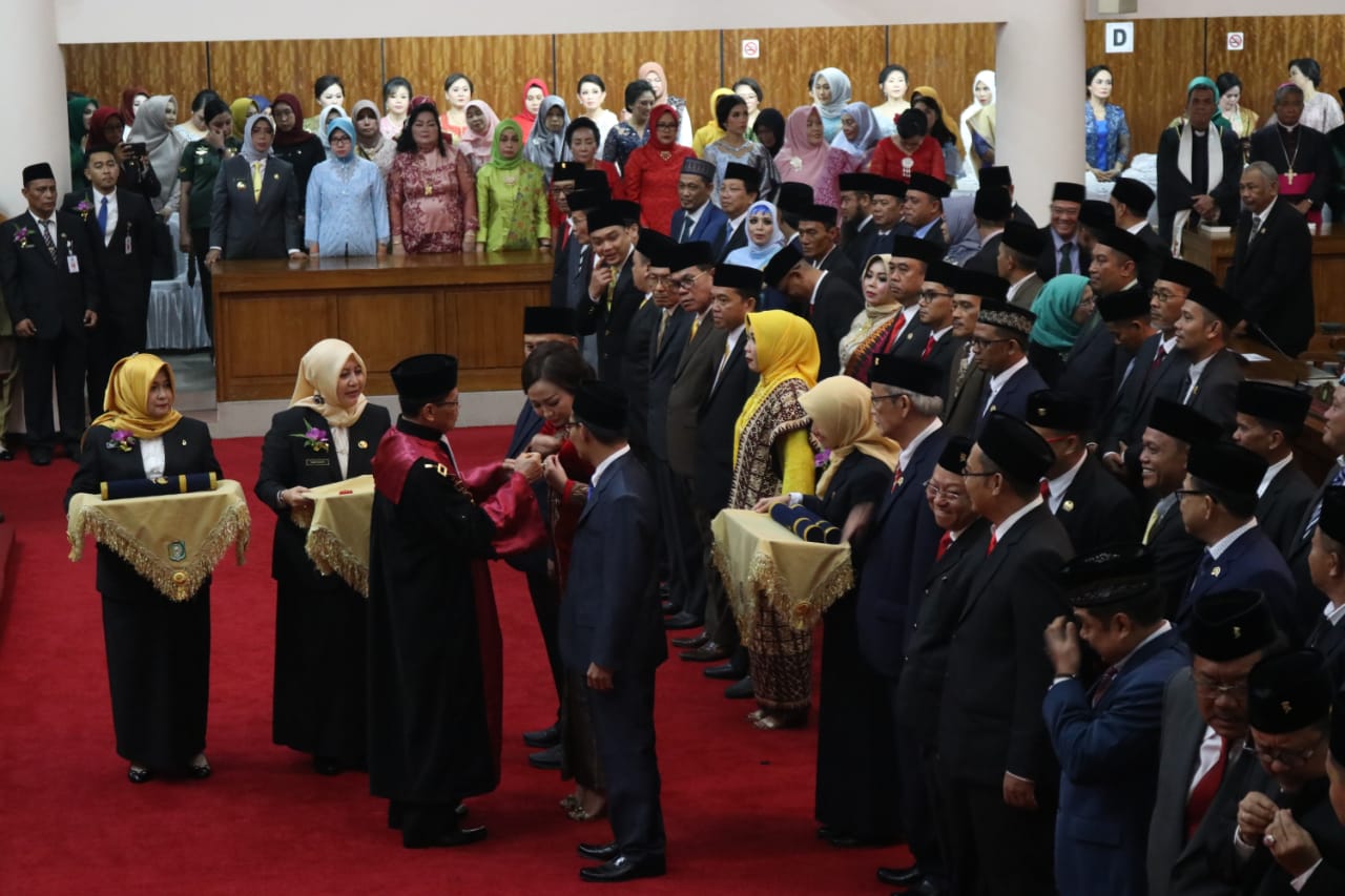Pelantikan 65 Anggota DPRD Provinsi Kalbar Periode 2019-2024