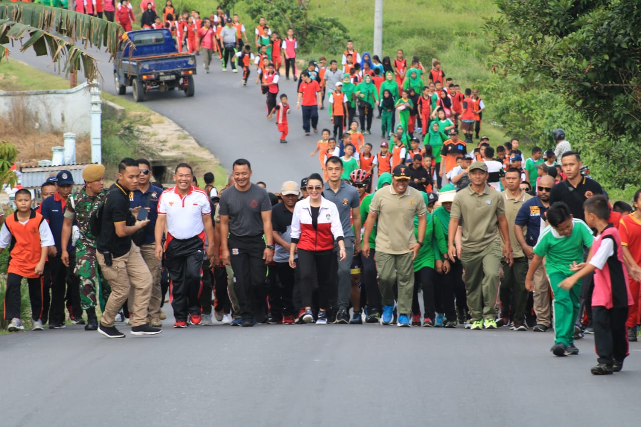 Senam Massal dan Jalan Santai Pemkab Landak