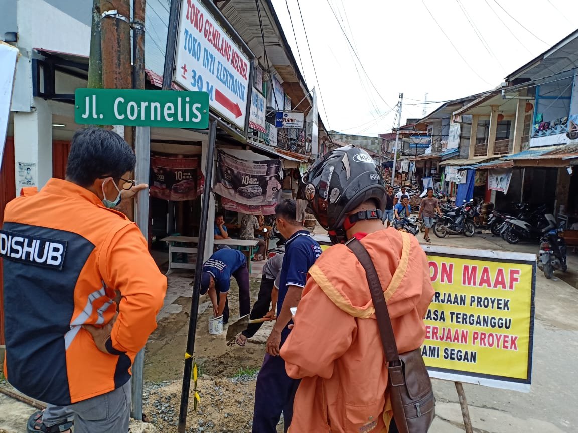 108 Plang Nama Jalan Sudah Terpasang di Landak