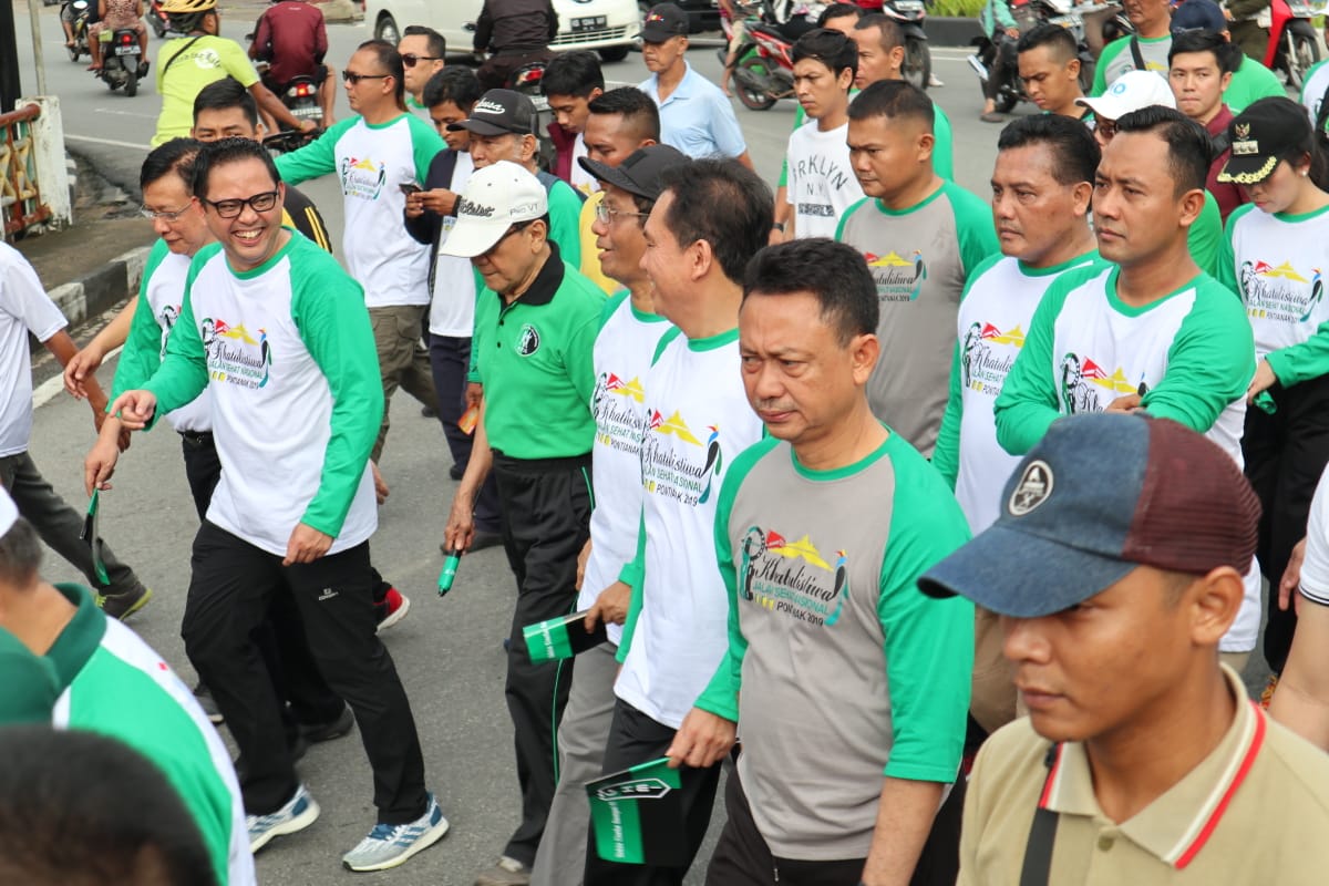 Jalan Sehat Nasional KAHMI Jadi Kado Istimewa HUT Kota Pontianak