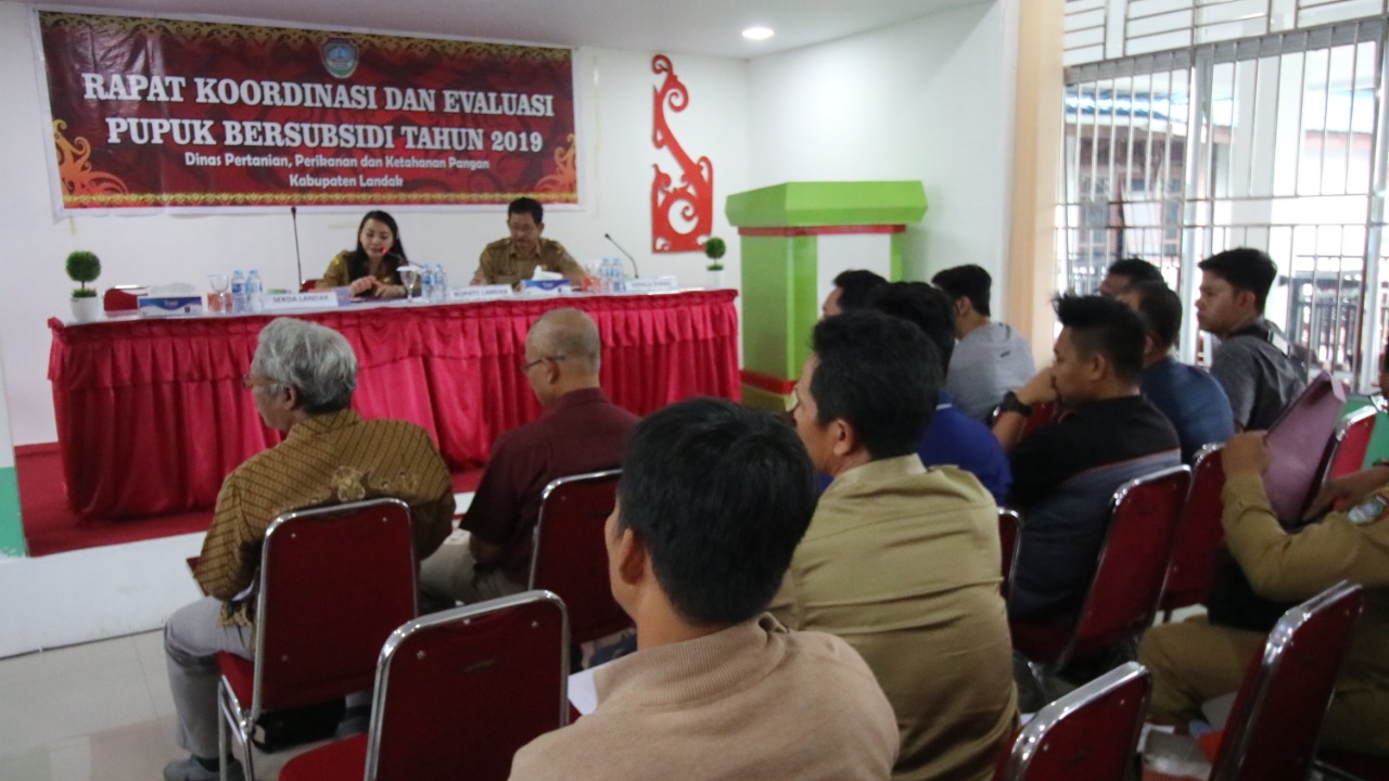 Pemkab Landak Sigap Tanggap Atasi Kelangkaan Pupuk Subsidi