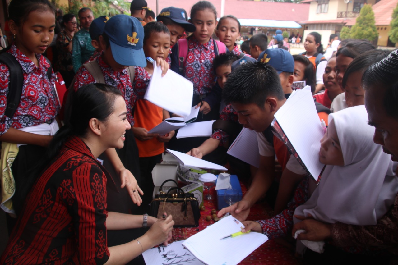Pemkab Landak Ajak Pelajar Lestarikan Permainan Tradisional