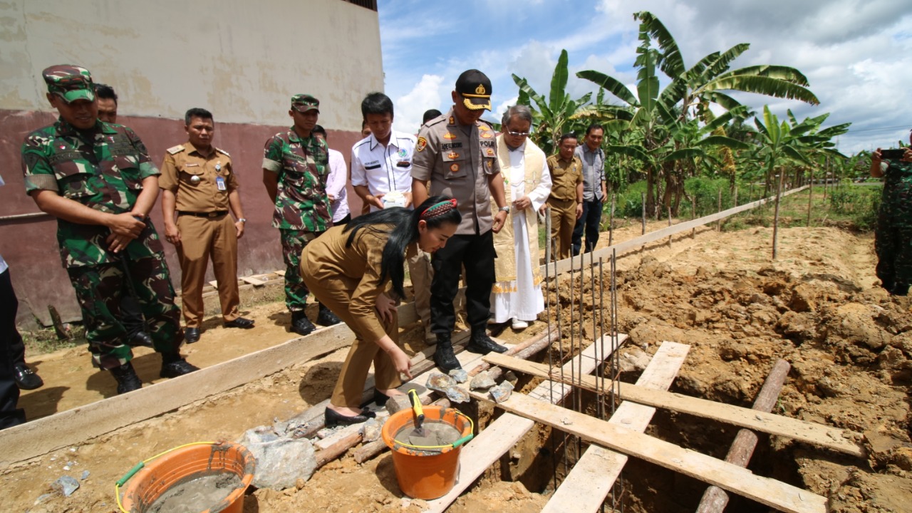 Pemkab Landak Realisasikan Pembangunan Gereja Santo Ignasius Loyola Polres Landak