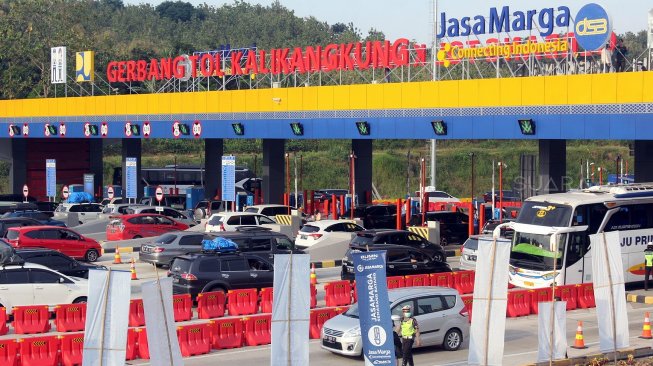 Kecelakaan Beruntun di Gerbang Tol Kalikangkung, Ini Penyebabnya