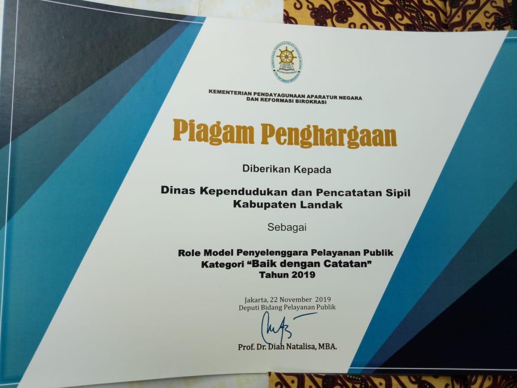 RSUD Landak Raih Penghargaan Role Model Penyelenggara Pelayanan Publik