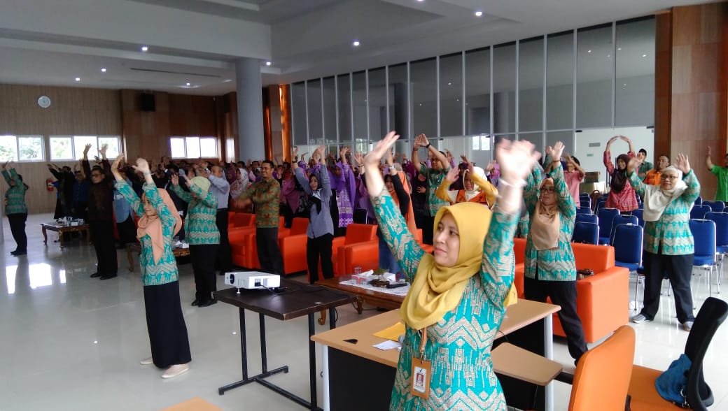BBPOM Pontianak Edukasi Mahasiswa dan Emak-Emak