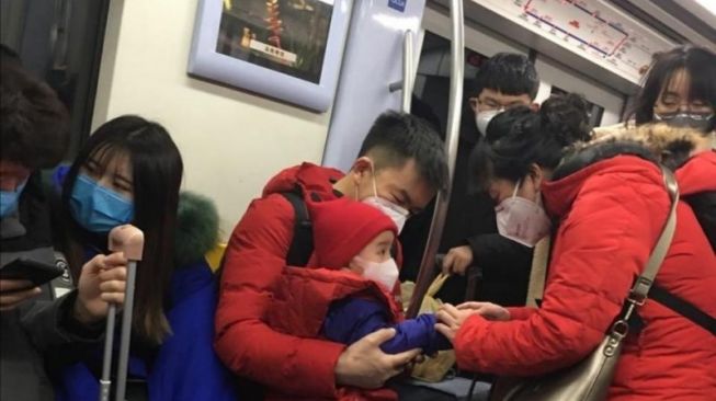 Wabah Virus Corona Semakin Mengkhawatirkan, Gejalanya Mirip Pneumonia!