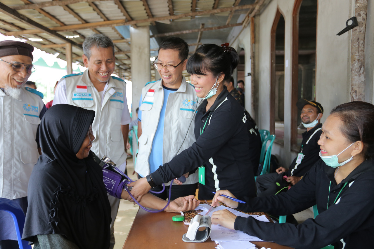 Peduli Kesehatan Masyarakat, YBM PLN Gelar Pengobatan Gratis
