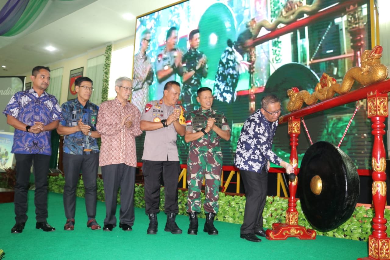 Pencanangan Desa Mandiri Menuju Langit Biru di Bumi Khatulistiwa