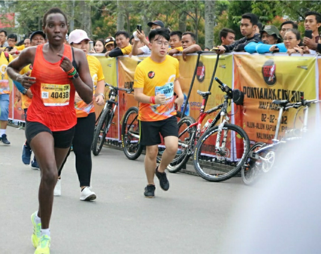 Atlit Kenya Dominasi Juara Pontianak City Run 2020