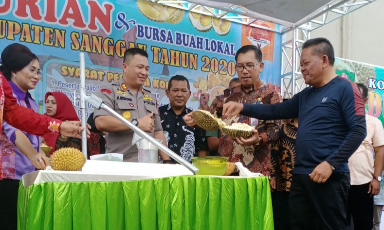 Kontes Durian dan Bursa Buah Lokal
