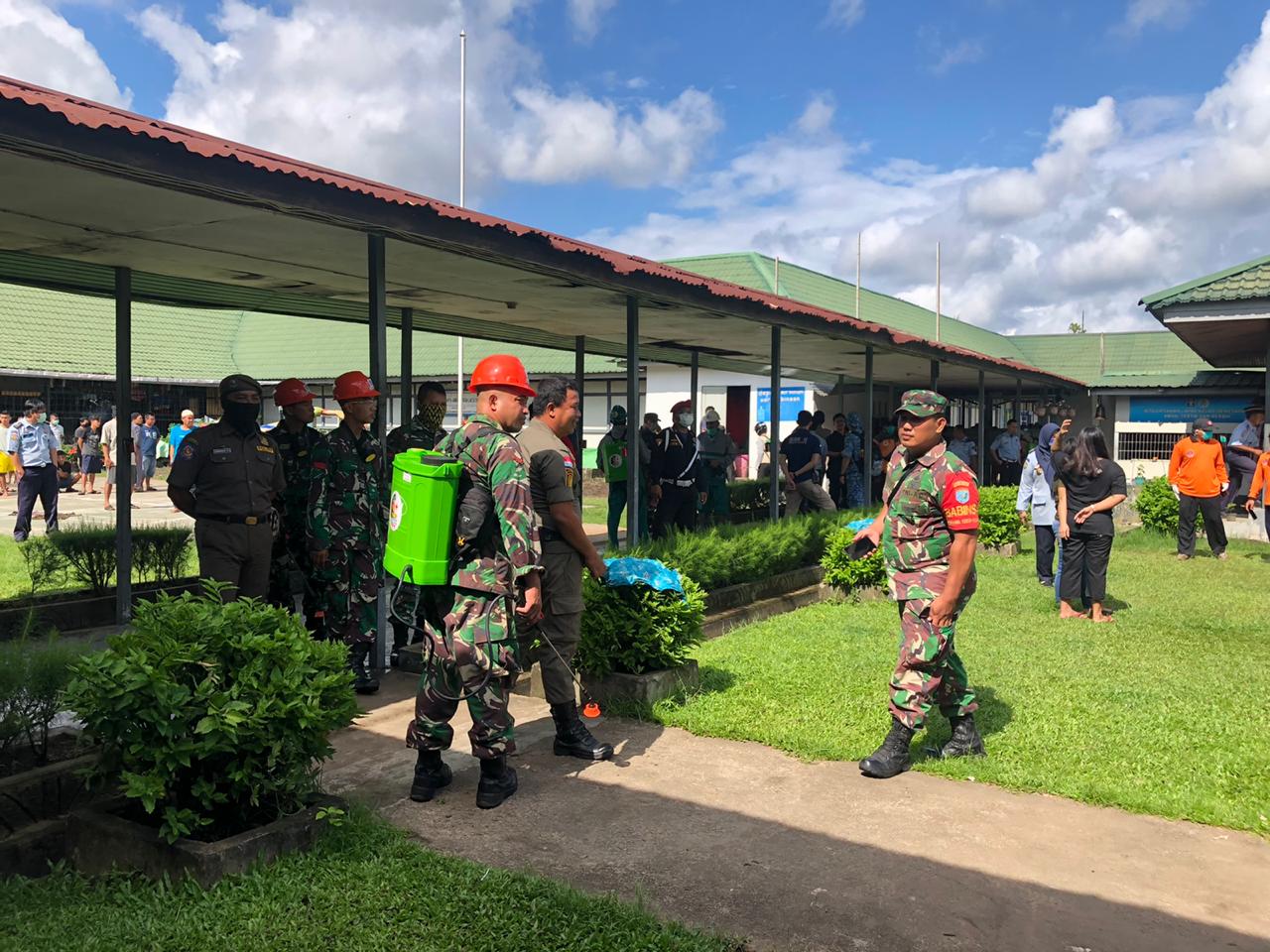 Lapas Ketapang di Semprot Disinfektan