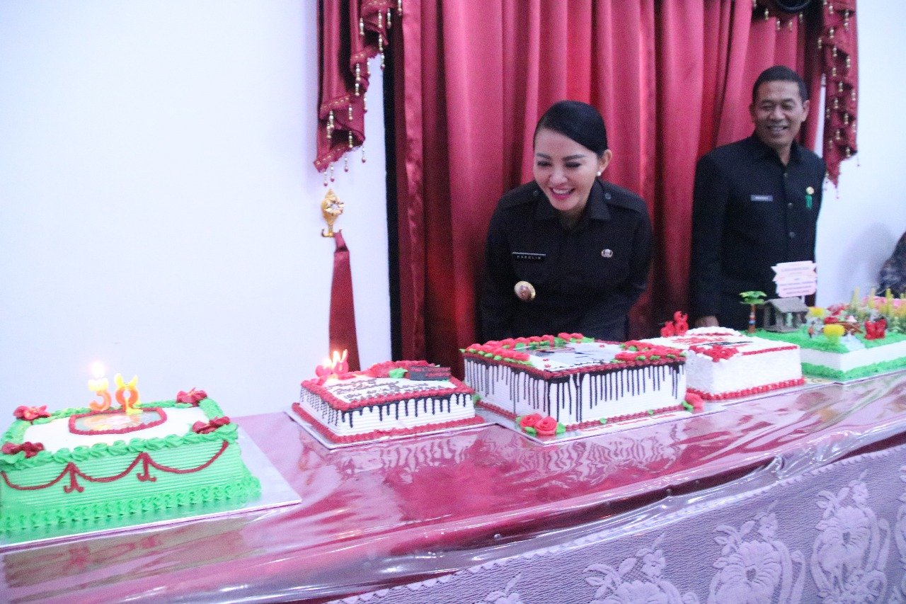 12 April Hari Spesial, Selamat Ultah Bupati Cantik dari Bumi Intan
