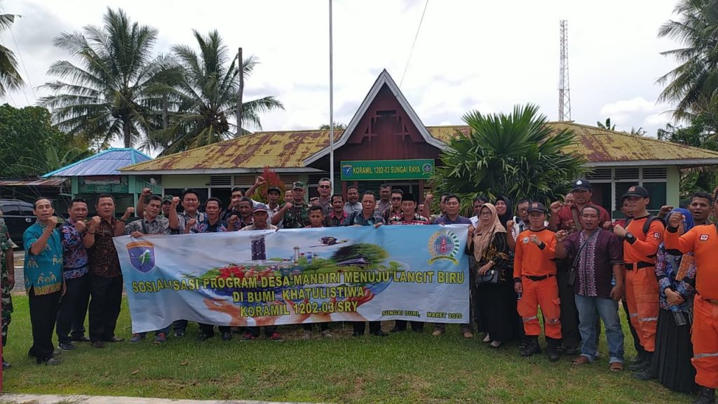 TNI Sosialisasikan Program desa Mandiri Menuju Langit Biru di Langit Khatulistiwa