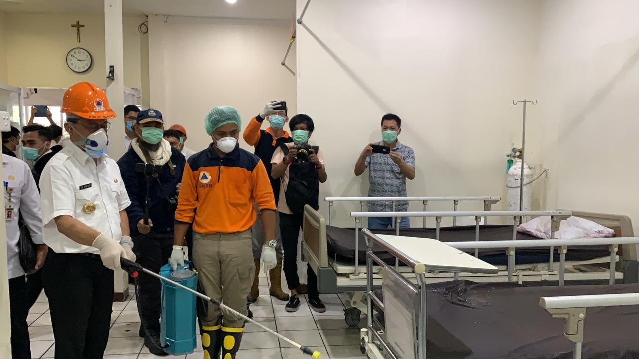 Pasca Temuan Kasus Covid-19, Pemkot Pontianak Sterilkan Rumah Sakit Kharitas