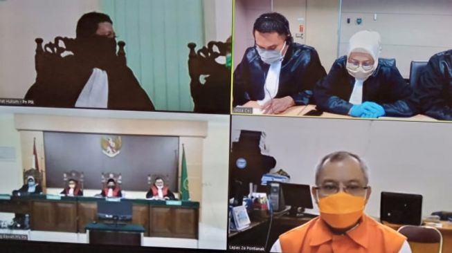 Mantan Bupati Bengkayang Suryadman Gidot Dituntut Enam Tahun Penjara