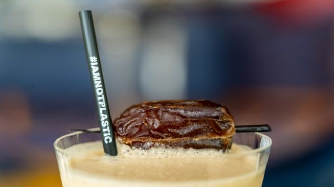 Intip Resep Jus Kurma Madu, Minuman Segar yang Manisnya Nggak Bikin Enek